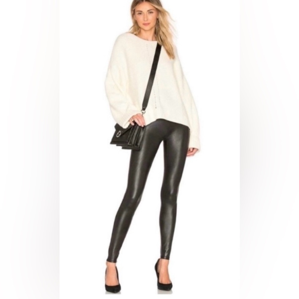 Spanx Faux Leather Black Shiny Leggings 🌴